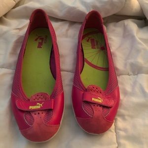 Puma women’s shoes us 8.5 size